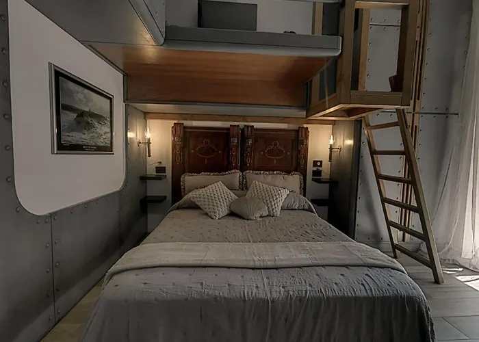 The Kraken - Boutique Design In - Steampunk Atmosphere B&B 3*