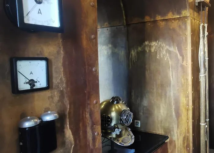 The Kraken - Boutique Design In - Steampunk Atmosphere Bed & Breakfast Bergamo