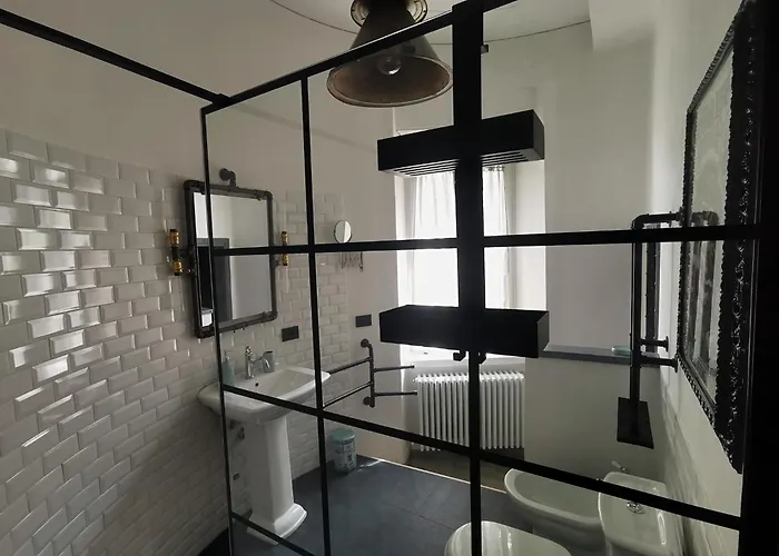 The Kraken - Boutique Design In - Steampunk Atmosphere B&B