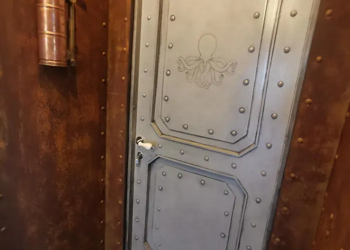 Bed & Breakfast The Kraken - Boutique Design In - Steampunk Atmosphere Bergamo